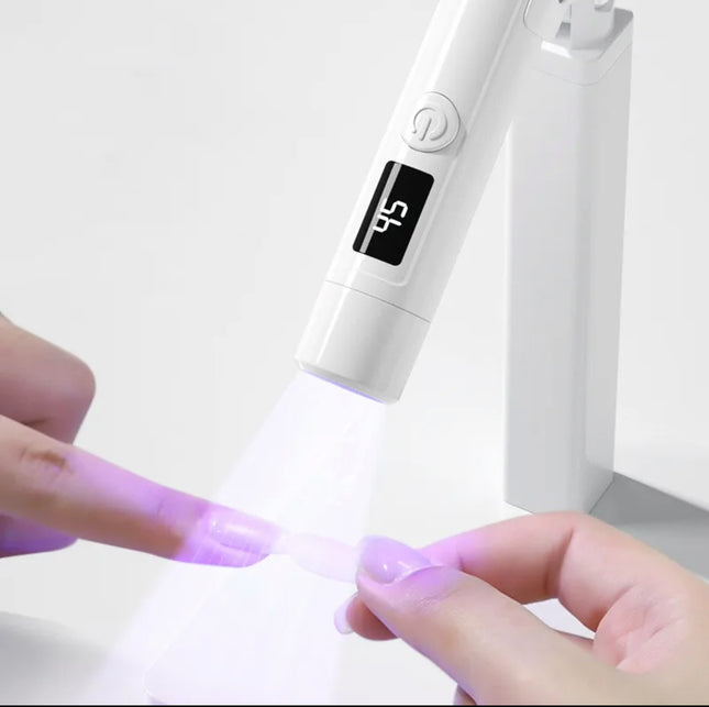 Compact USB Nail Dryer: Rechargeable Handheld UV LED Lamp for Gel Nails